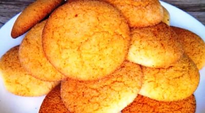 Вкусное рассыпчатое печенье из манки: быстро и просто