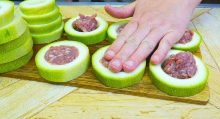 Кабачки с фаршем на сковороде