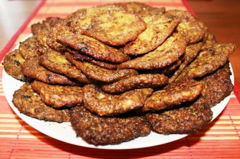 Нежные и сочные печеночные котлеты