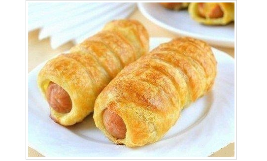 Вкусный рецепт на скорую руку — сосиски в тесте