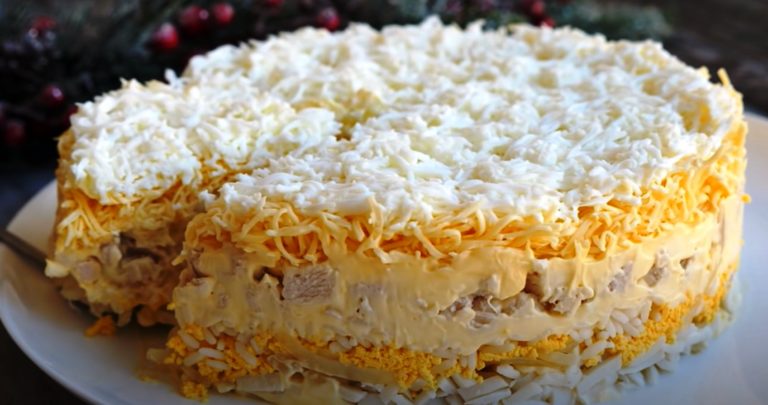 Вкусный и сытный салат на праздничный стол. Очень приятное сочетание продуктов