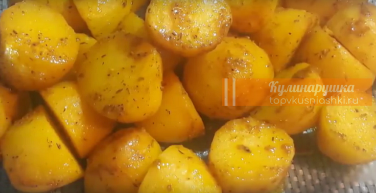 ОЧЕНЬ ВКУСНАЯ, АРОМАТНАЯ КАРТОШЕЧКА В ДУХОВКЕ