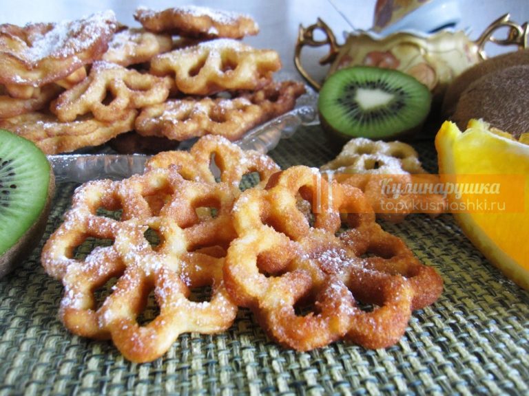 Ажурный хворост с водкой: пошаговый рецепт с фото