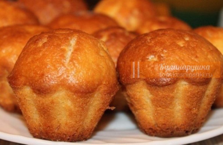Deliciously Moist Sour Cream Pound Cake Recipe: A Taste of Heavenly Indulgence!