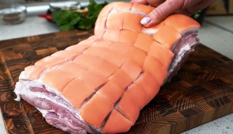 Дешево и вкусно. Свиную грудку готовлю по этому рецепту уже много лет