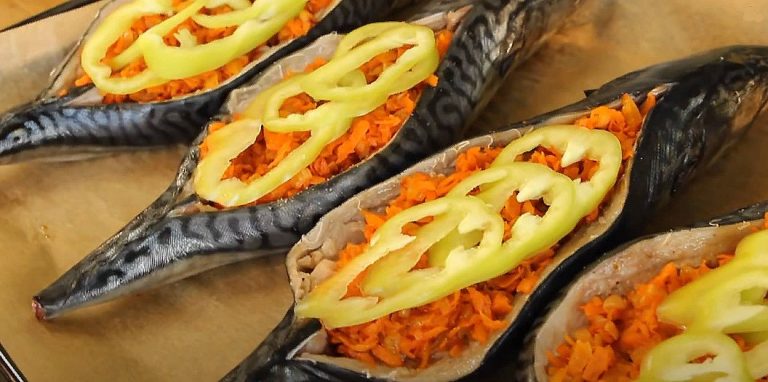 Фаршированная скумбрия: очень вкусно и просто