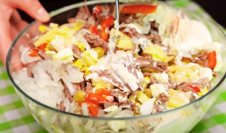 Вкусный и оригинальный салат «Прелесть». Сытный и при этом без картошки
