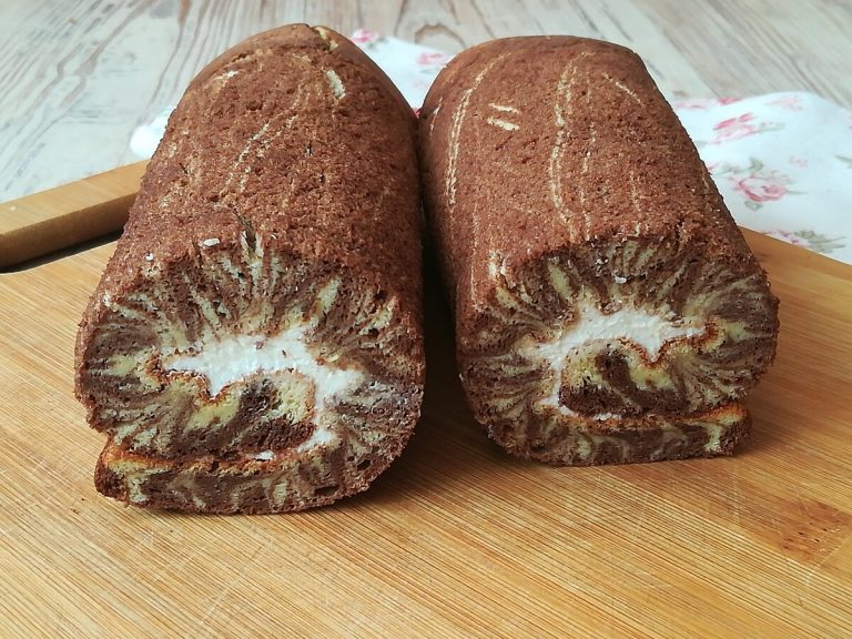 ЭТО НЕ РУЛЕТ ЭТО ПРОСТО СКАЗКА. Вкусный красивый бисквитный рулет «Ураган»