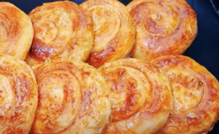 В разы вкуснее обычных пирожков. Тесто универсальное и очень удачное