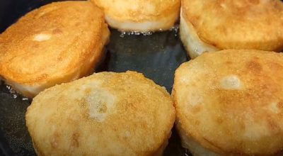 Пирожки с колбасой — рецепт в духе советской кулинарии