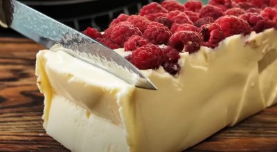 Из обычного пакета молока. Готовлю десерт с малиной вкуснее, чем в ресторанах: без крема, выпекания и коржей