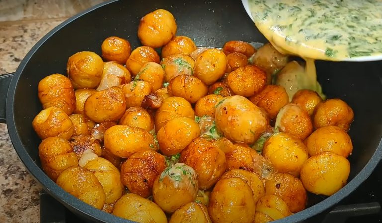 Жареная картошка с салом и яйцом: шикарный рецепт