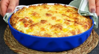 Картофельный пирог с курицей и сочными томатами в сливках