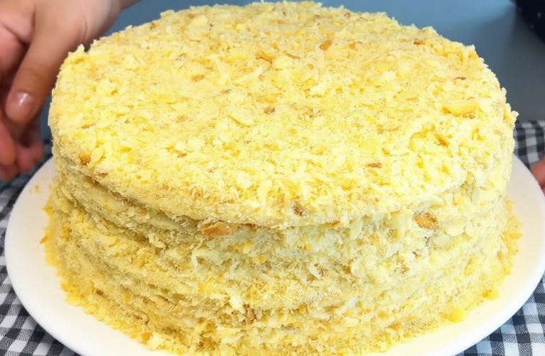 Лучший рецепт торта «Наполеон» на воде — нежный, слоистый, на вкус как пломбир