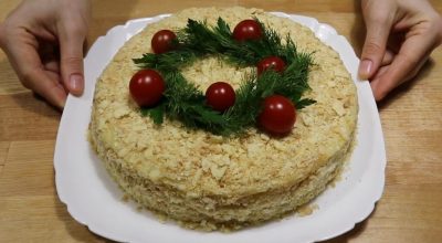 Закусочный торт-салат «Наполеон».  Шикарная закуска на праздничный стол