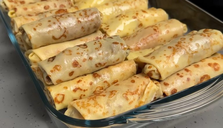 Фаршированные блинчики: с мясом или творогом. Всегда получаются вкусно, сочно и нежно