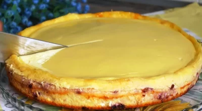 Все смешали и в духовку! Творожная запеканка с малиной вкуснее, чем мороженное — 2 слоя в одном рецепте