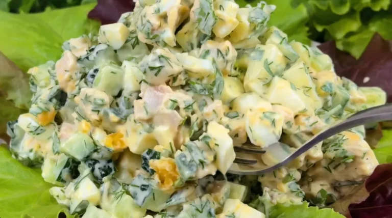 Салат с куриной грудкой, огурцами и яйцами: ложка горчицы в майонезе — и вкус совсем другой