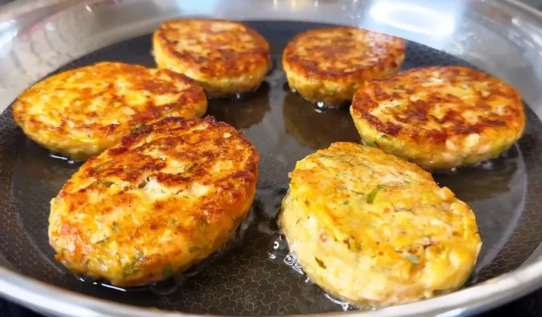 Смешал тертый кабачок с картошкой и ложкой аджики: сочные и нежные котлеты из рубленого куриного филе на ужин